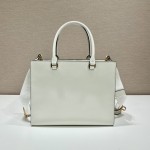 𝐏𝐑𝐀𝐃𝐀 Large Tootsie bag 1BA337