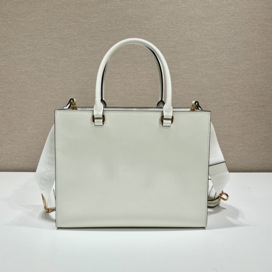 𝐏𝐑𝐀𝐃𝐀 Large Tootsie bag 1BA337