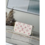 𝐋𝐎𝐔𝐈𝐒 𝐕𝐔𝐈𝐓𝐓𝐎𝐍    M82047