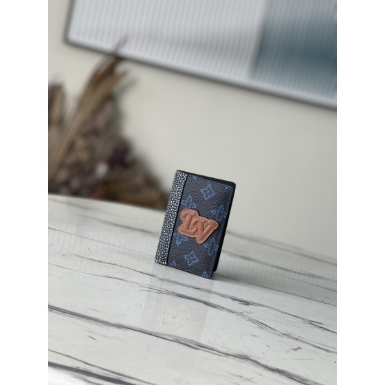 𝐋𝐎𝐔𝐈𝐒 𝐕𝐔𝐈𝐓𝐓𝐎𝐍    M81789