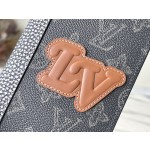 𝐋𝐎𝐔𝐈𝐒 𝐕𝐔𝐈𝐓𝐓𝐎𝐍     M81807