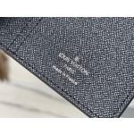 𝐋𝐎𝐔𝐈𝐒 𝐕𝐔𝐈𝐓𝐓𝐎𝐍     M81807