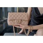 𝐂𝐇𝐀𝐍𝐄𝐋 Classic Flap Italy 🇮🇹 "𝗚𝗥" Original Lambskin 🐑 Classic Mouth Flap Bag Large 𝒎𝒊𝒏𝒊🔆 New Color Milk Tea Apricot 🧸ྀི ɞ