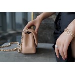 𝐂𝐇𝐀𝐍𝐄𝐋 Classic Flap Italy 🇮🇹 "𝗚𝗥" Original Lambskin 🐑 Classic Mouth Flap Bag Large 𝒎𝒊𝒏𝒊🔆 New Color Milk Tea Apricot 🧸ྀི ɞ