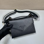 𝐏𝐑𝐀𝐃𝐀 New Crossbody Bag 1BD317