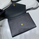 𝐏𝐑𝐀𝐃𝐀 New Crossbody Bag 1BD317