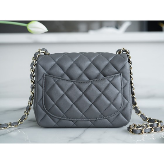 𝐂𝐇𝐀𝐍𝐄𝐋 Classic Flap Italy 🇮🇹 "𝗚𝗥" Original Lambskin 🐑 Classic Mouth Flap Bag Square Fat 🔆 Dark Grey