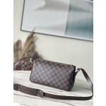 𝐋𝐎𝐔𝐈𝐒 𝐕𝐔𝐈𝐓𝐓𝐎𝐍   N60006