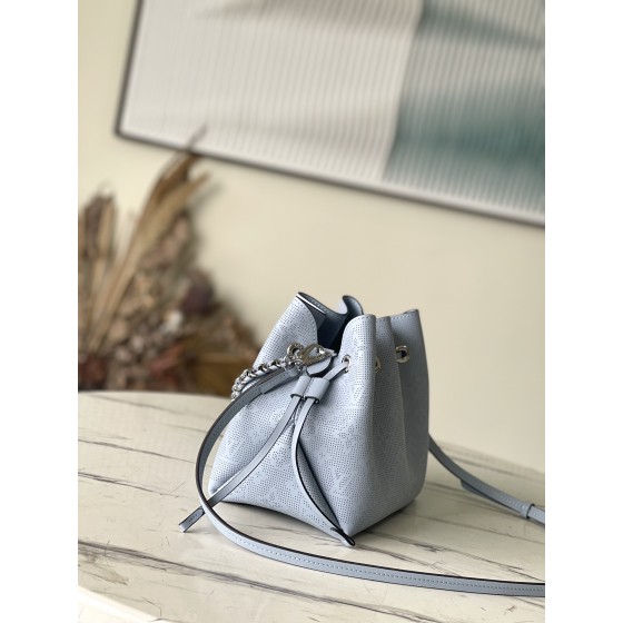 𝐋𝐎𝐔𝐈𝐒 𝐕𝐔𝐈𝐓𝐓𝐎𝐍   M21582