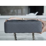 𝐂𝐇𝐀𝐍𝐄𝐋 Classic Flap Italy 🇮🇹 "𝗚𝗥" Original Lambskin 🐑 Classic Mouth Flap Bag Small 🔆 Dark Grey