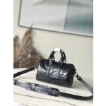 𝐋𝐎𝐔𝐈𝐒 𝐕𝐔𝐈𝐓𝐓𝐎𝐍    M80641