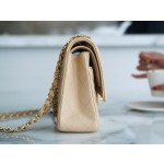 𝐂𝐇𝐀𝐍𝐄𝐋 Classic Flap France 🇫🇷 𝐇𝐚𝐚𝐬 Original Caviar🐂 Italian Channel Custom Calfskin Classic Mouth Flap Bag Medium Apricot