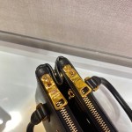 𝐏𝐑𝐀𝐃𝐀 Galleria Handbags 1BA906