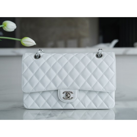 𝐂𝐇𝐀𝐍𝐄𝐋 Classic Flap France 🇫🇷 𝐇𝐇 𝐚𝐚𝐬 Original Caviar🐂 Custom Calfskin Classic Flap Bag Medium Silver Buckle White