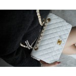 𝐂𝐇𝐀𝐍𝐄𝐋 Classic Flap France 🇫🇷 𝐇𝐚𝐚𝐬 Original Caviar🐂 Custom Calfskin Classic Mouth Flap Bag Medium Gold Buckle White