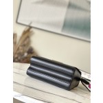 𝐋𝐎𝐔𝐈𝐒 𝐕𝐔𝐈𝐓𝐓𝐎𝐍      M21554