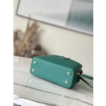 𝐋𝐎𝐔𝐈𝐒 𝐕𝐔𝐈𝐓𝐓𝐎𝐍     M95393