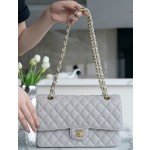 𝐂𝐇𝐀𝐍𝐄𝐋 Classic Flap France 🇫🇷 𝐇𝐇 𝐚𝐚𝐬 Original Caviar 🐂 Washed Tire Ox Medium 🐘 Dark Grey