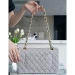 𝐂𝐇𝐀𝐍𝐄𝐋 Classic Flap France 🇫🇷 𝐇𝐇 𝐚𝐚𝐬 Original Caviar 🐂 Washed Tire Ox Medium 🐘 Dark Grey