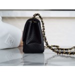 𝐂𝐇𝐀𝐍𝐄𝐋 Classic Flap France 𝐇𝐚𝐚𝐬Original Lychee Pattern🐂 Classic Flap Bag Fang Fatty🔆Black Gold🖤