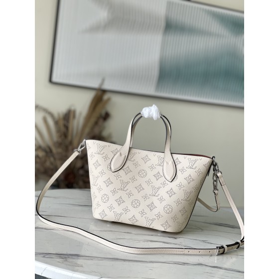 𝐋𝐎𝐔𝐈𝐒 𝐕𝐔𝐈𝐓𝐓𝐎𝐍    M21909