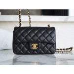 𝐂𝐇𝐀𝐍𝐄𝐋 Classic Flap France 𝐇𝐚𝐚𝐬Original Lychee Pattern🐂 Classic Flap Bag Big 𝒎𝒊𝒏𝒊🔆Black Gold🖤