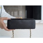 𝐂𝐇𝐀𝐍𝐄𝐋 Classic Flap France 𝐇𝐚𝐚𝐬Original Lychee Pattern🐂 Classic Flap Bag Big 𝒎𝒊𝒏𝒊🔆Black Gold🖤