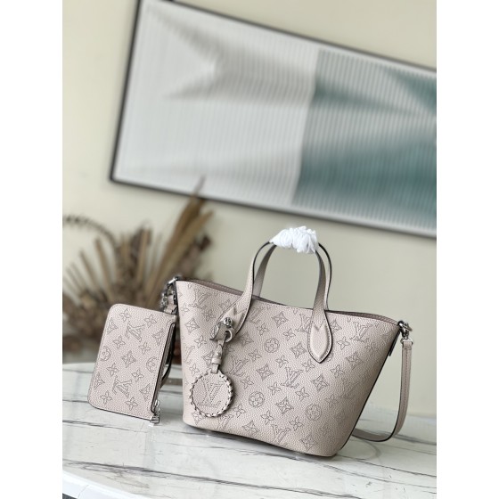 𝐋𝐎𝐔𝐈𝐒 𝐕𝐔𝐈𝐓𝐓𝐎𝐍   M21849