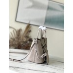 𝐋𝐎𝐔𝐈𝐒 𝐕𝐔𝐈𝐓𝐓𝐎𝐍   M21849