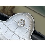 𝐋𝐎𝐔𝐈𝐒 𝐕𝐔𝐈𝐓𝐓𝐎𝐍   N93163