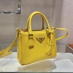 𝐏𝐑𝐀𝐃𝐀 Galleria Handbags 1BA906