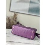 𝐋𝐎𝐔𝐈𝐒 𝐕𝐔𝐈𝐓𝐓𝐎𝐍    M95393