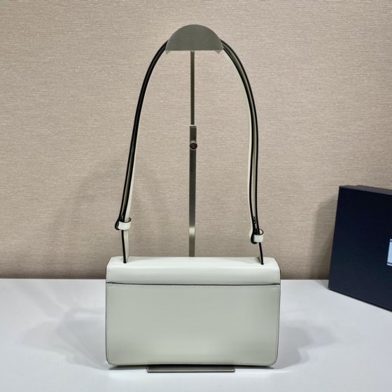 𝐏𝐑𝐀𝐃𝐀 New crossbody 1BD321