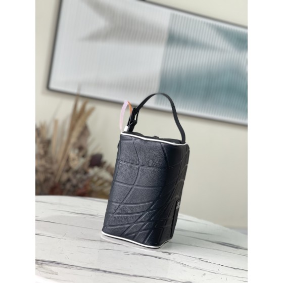 𝐋𝐎𝐔𝐈𝐒 𝐕𝐔𝐈𝐓𝐓𝐎𝐍    M81849