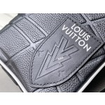 𝐋𝐎𝐔𝐈𝐒 𝐕𝐔𝐈𝐓𝐓𝐎𝐍    M81849