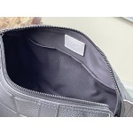 𝐋𝐎𝐔𝐈𝐒 𝐕𝐔𝐈𝐓𝐓𝐎𝐍     M21543