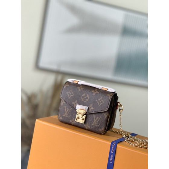 𝐋𝐎𝐔𝐈𝐒 𝐕𝐔𝐈𝐓𝐓𝐎𝐍      M81267