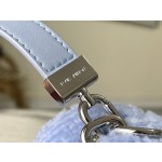 𝐋𝐎𝐔𝐈𝐒 𝐕𝐔𝐈𝐓𝐓𝐎𝐍    M21040