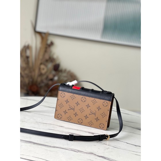 𝐋𝐎𝐔𝐈𝐒 𝐕𝐔𝐈𝐓𝐓𝐎𝐍   M81830