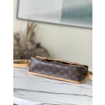 𝐋𝐎𝐔𝐈𝐒 𝐕𝐔𝐈𝐓𝐓𝐎𝐍    M42247