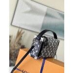 𝐋𝐎𝐔𝐈𝐒 𝐕𝐔𝐈𝐓𝐓𝐎𝐍    M21460