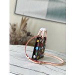 𝐋𝐎𝐔𝐈𝐒 𝐕𝐔𝐈𝐓𝐓𝐎𝐍   M81867