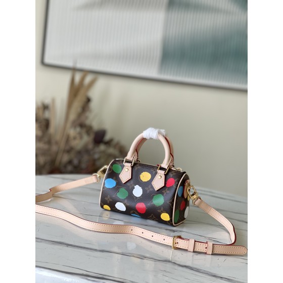 𝐋𝐎𝐔𝐈𝐒 𝐕𝐔𝐈𝐓𝐓𝐎𝐍   M81979