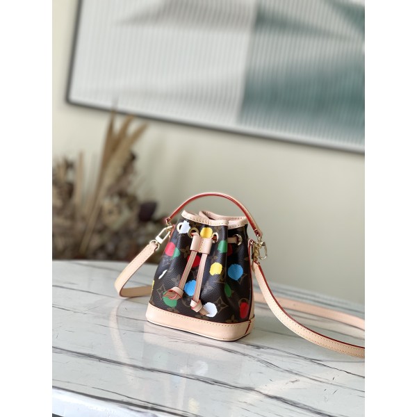 𝐋𝐎𝐔𝐈𝐒 𝐕𝐔𝐈𝐓𝐓𝐎𝐍   M81836