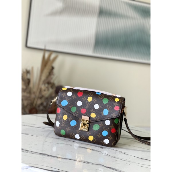 𝐋𝐎𝐔𝐈𝐒 𝐕𝐔𝐈𝐓𝐓𝐎𝐍    M46384