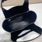 𝐏𝐑𝐀𝐃𝐀 mini vegetable basket 1BA349