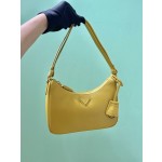 𝐏𝐑𝐀𝐃𝐀 1BC204B Hand Carry Underarm Bag