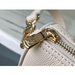 𝐋𝐎𝐔𝐈𝐒 𝐕𝐔𝐈𝐓𝐓𝐎𝐍  M81625