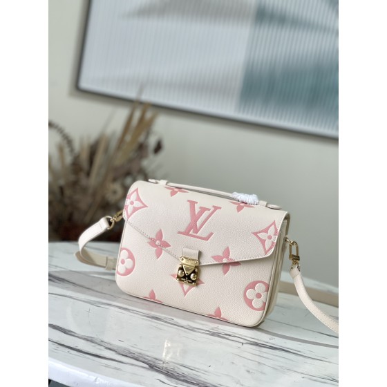 𝐋𝐎𝐔𝐈𝐒 𝐕𝐔𝐈𝐓𝐓𝐎𝐍   M45773