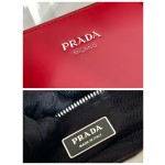 𝐏𝐑𝐀𝐃𝐀 New shopping bag 1BA350